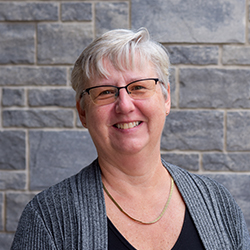 Mrs Dina Edwards